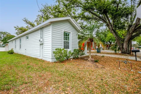 1101 2nd Street W Bradenton FL 34205