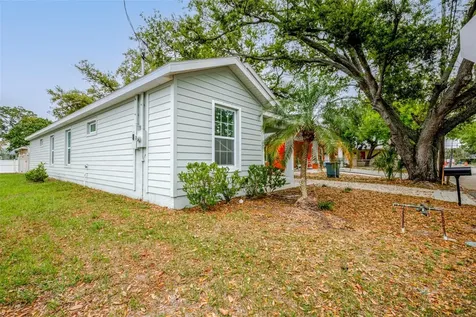 1101 2nd Street W Bradenton FL 34205