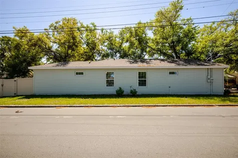 1101 2nd Street W Bradenton FL 34205