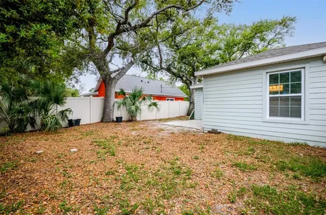 1101 2nd Street W Bradenton FL 34205