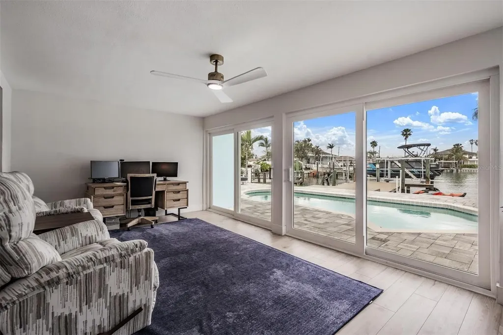 11425 5th Street E Treasure Island FL 33706