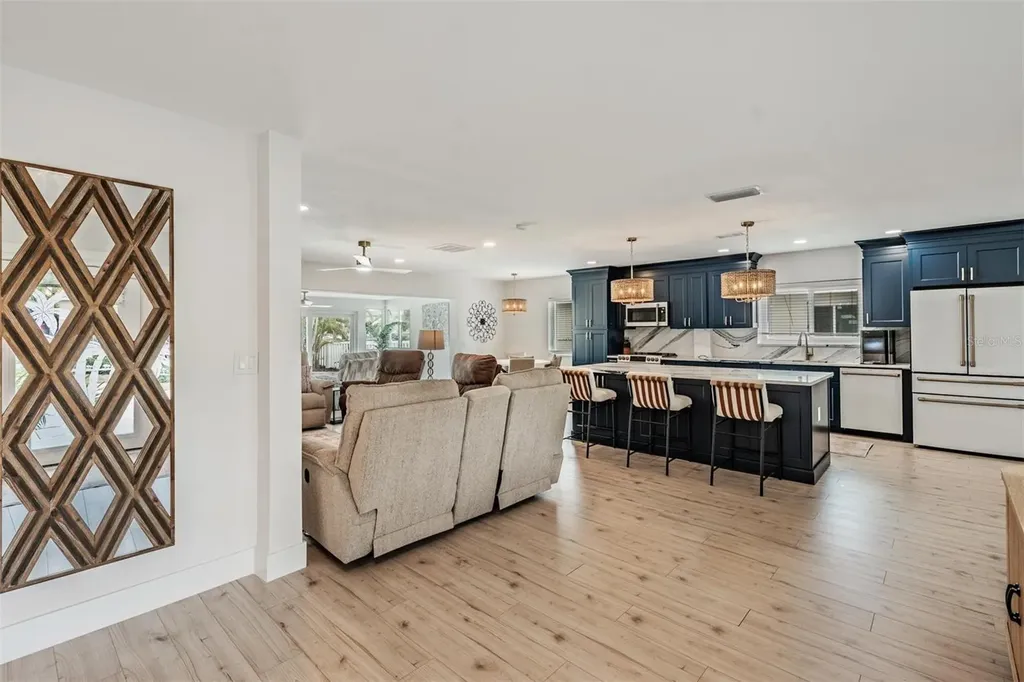 11425 5th Street E Treasure Island FL 33706