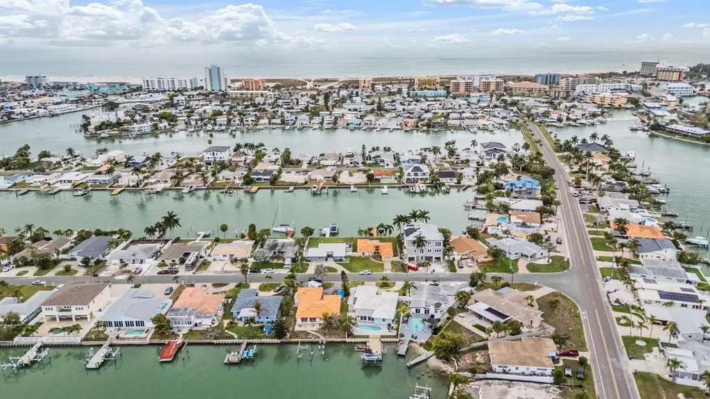 11425 5th Street E Treasure Island FL 33706