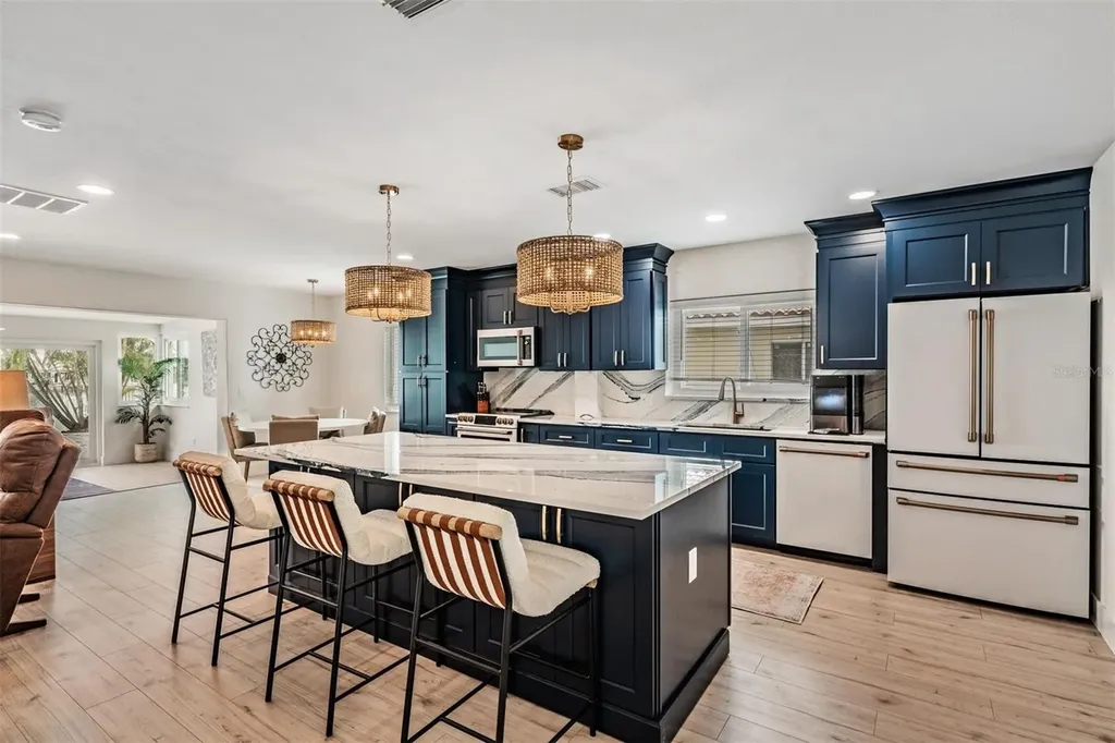 11425 5th Street E Treasure Island FL 33706