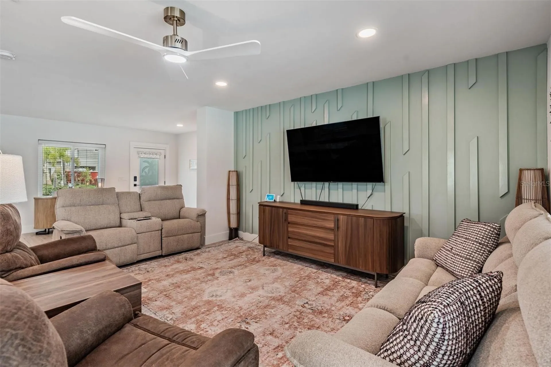 11425 5th Street E Treasure Island FL 33706