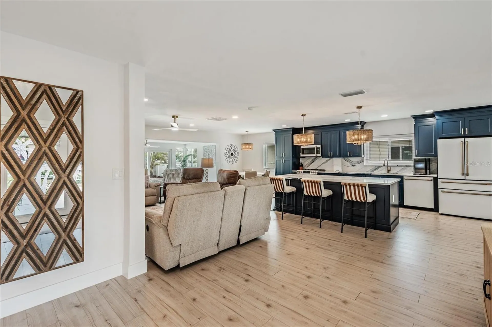 11425 5th Street E Treasure Island FL 33706