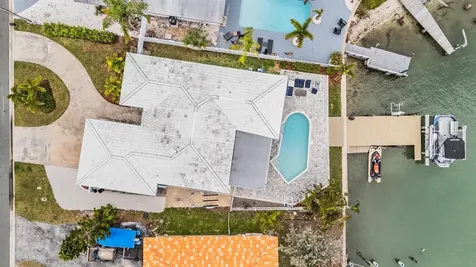 11425 5th Street E Treasure Island FL 33706