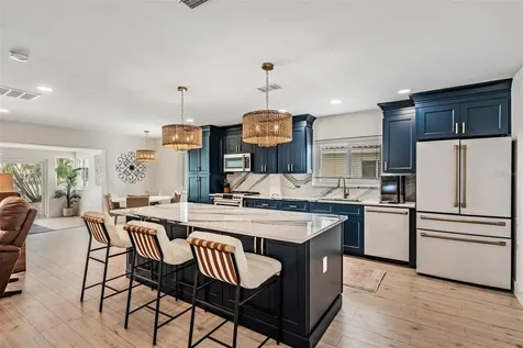 11425 5th Street E Treasure Island FL 33706