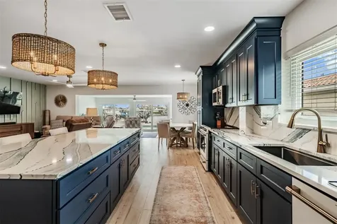 11425 5th Street E Treasure Island FL 33706