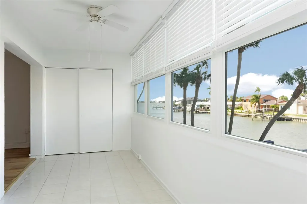 4725 Cove Circle St Petersburg FL 33708