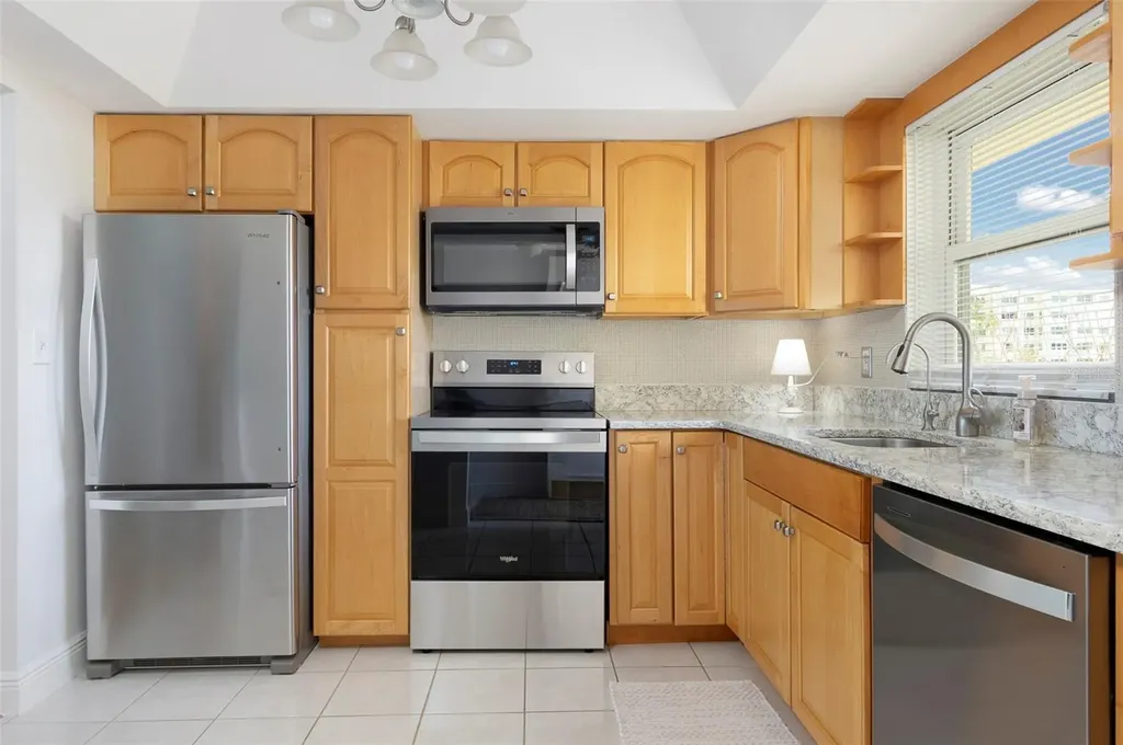 4725 Cove Circle St Petersburg FL 33708