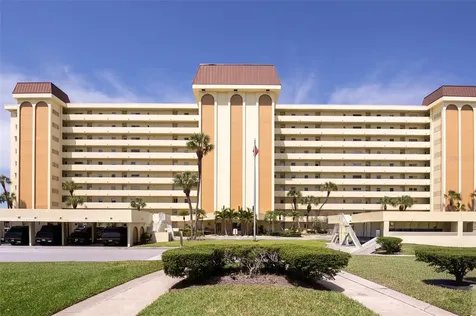 4725 Cove Circle St Petersburg FL 33708