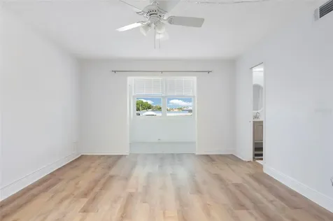 4725 Cove Circle St Petersburg FL 33708