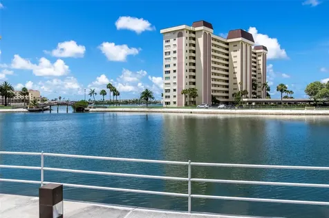 4725 Cove Circle St Petersburg FL 33708