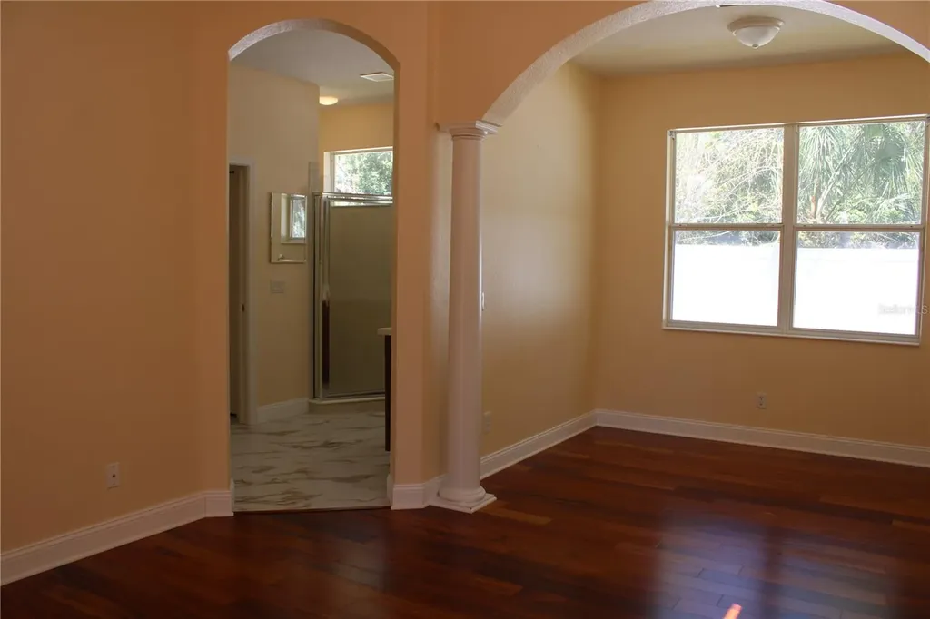 7803 33rd Street E Sarasota FL 34243