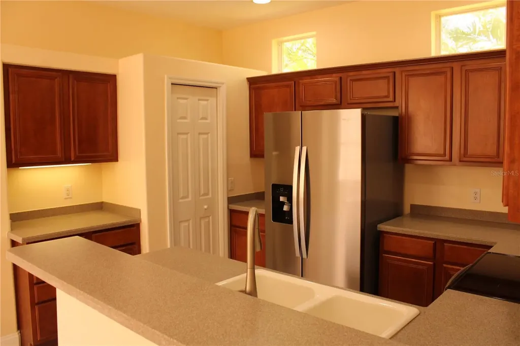 7803 33rd Street E Sarasota FL 34243