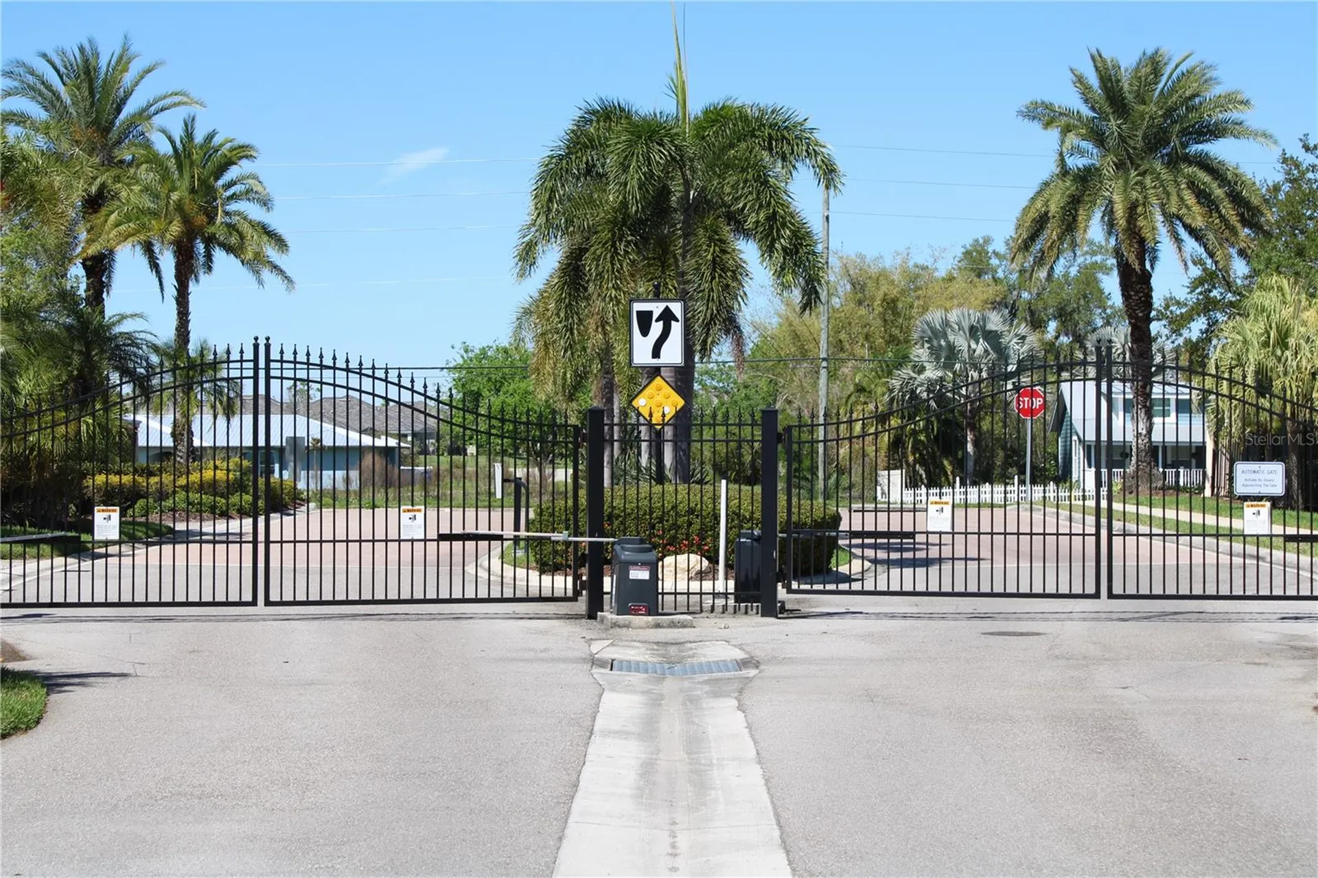 7803 33rd Street E Sarasota FL 34243