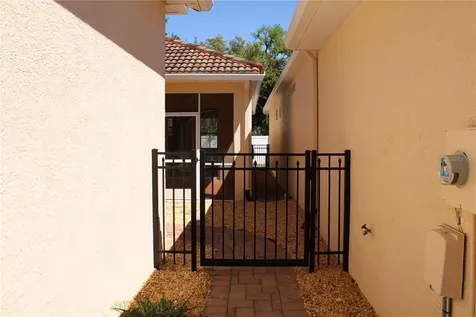 7803 33rd Street E Sarasota FL 34243