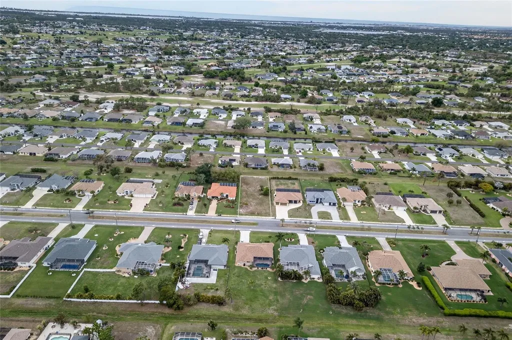 211 Rotonda Boulevard N Rotonda West FL 33947