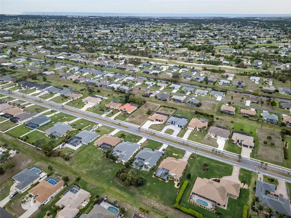 211 Rotonda Boulevard N Rotonda West FL 33947
