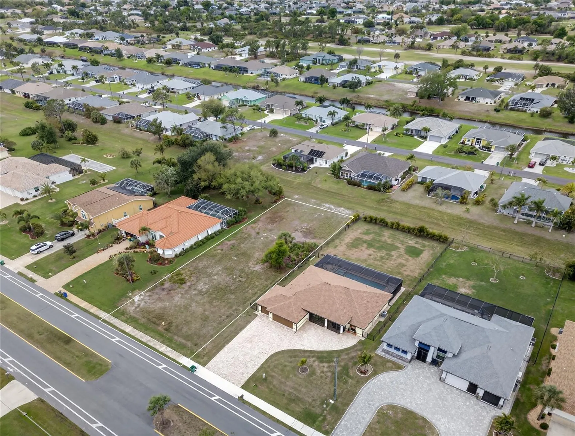 211 Rotonda Boulevard N Rotonda West FL 33947