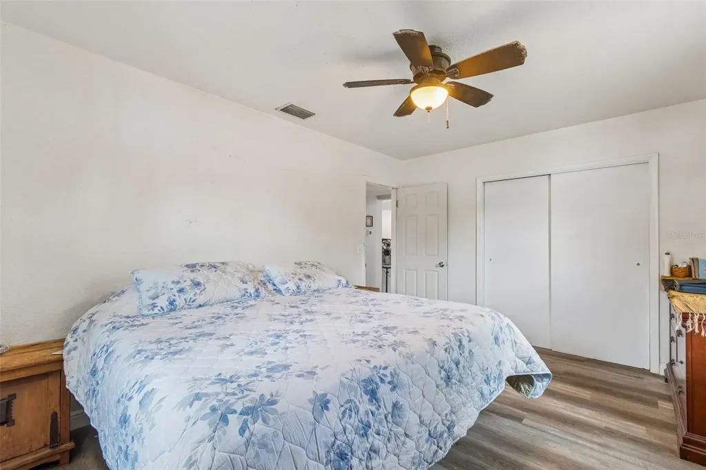 1409 Nelson Avenue Clearwater FL 33755