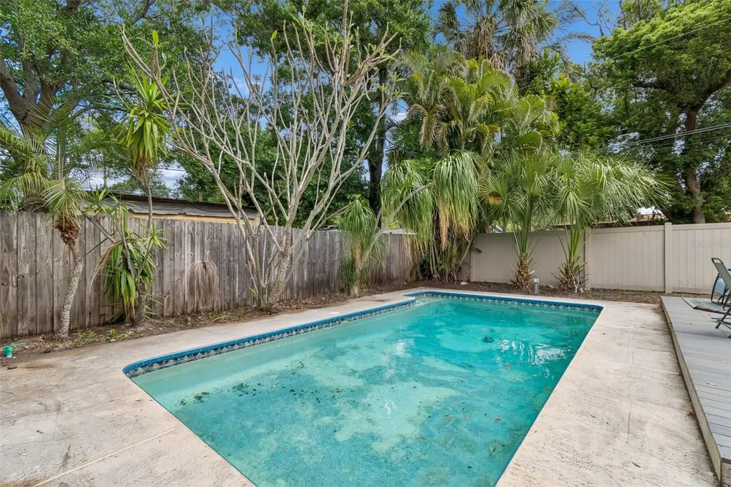 1409 Nelson Avenue Clearwater FL 33755