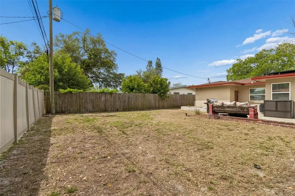 1409 Nelson Avenue Clearwater FL 33755