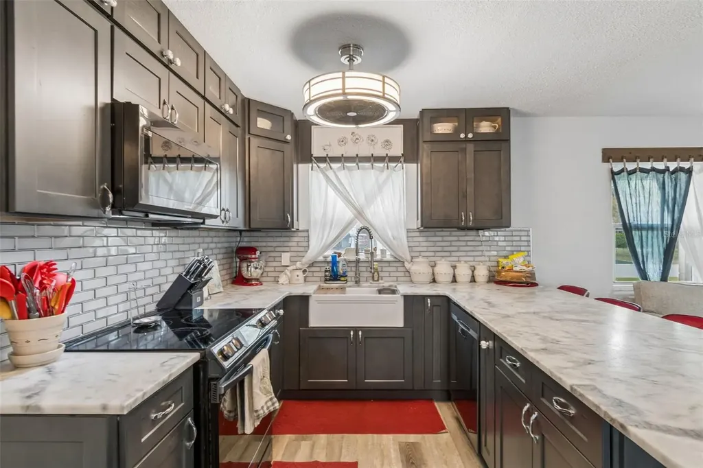 1409 Nelson Avenue Clearwater FL 33755