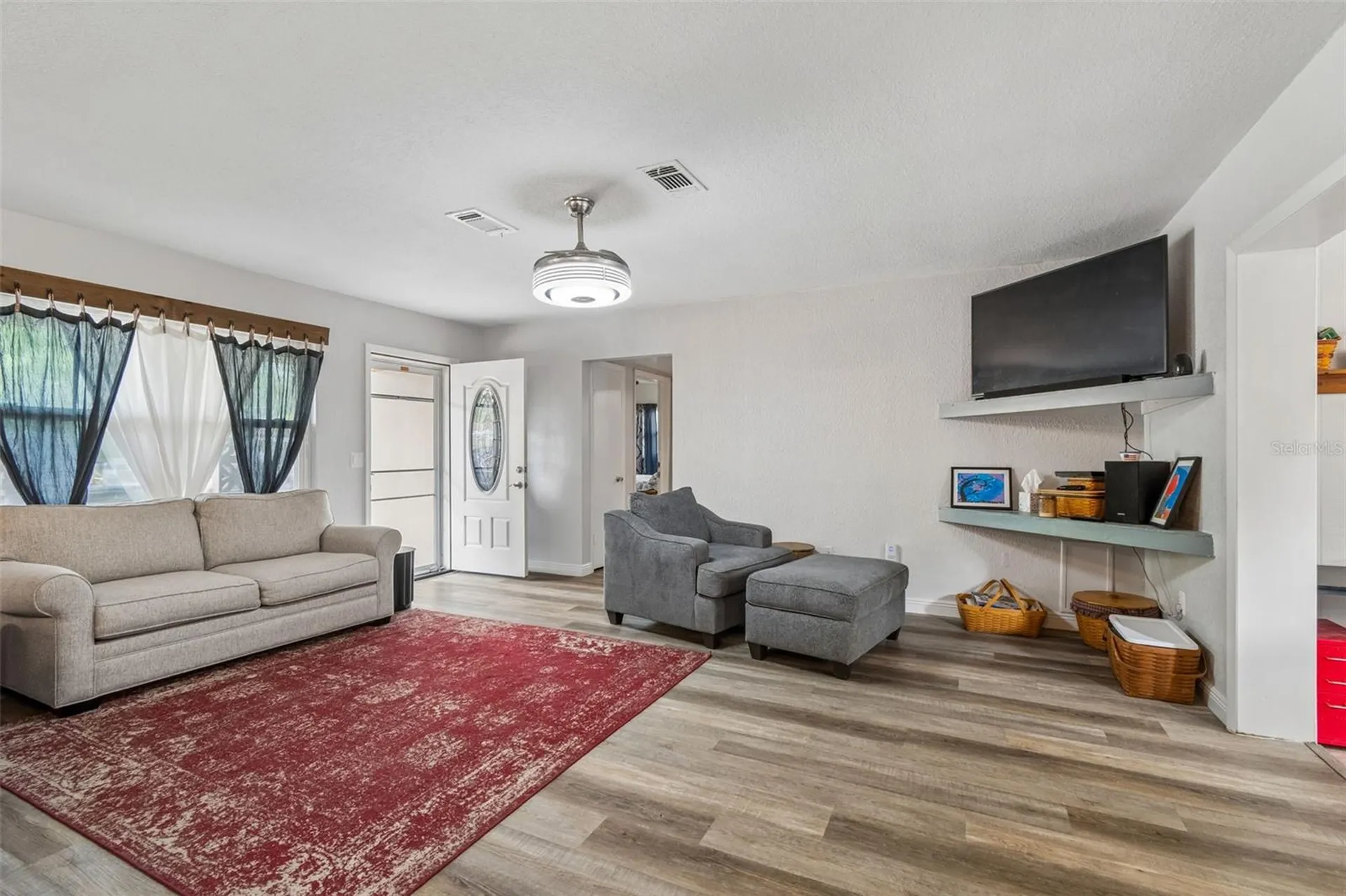 1409 Nelson Avenue Clearwater FL 33755