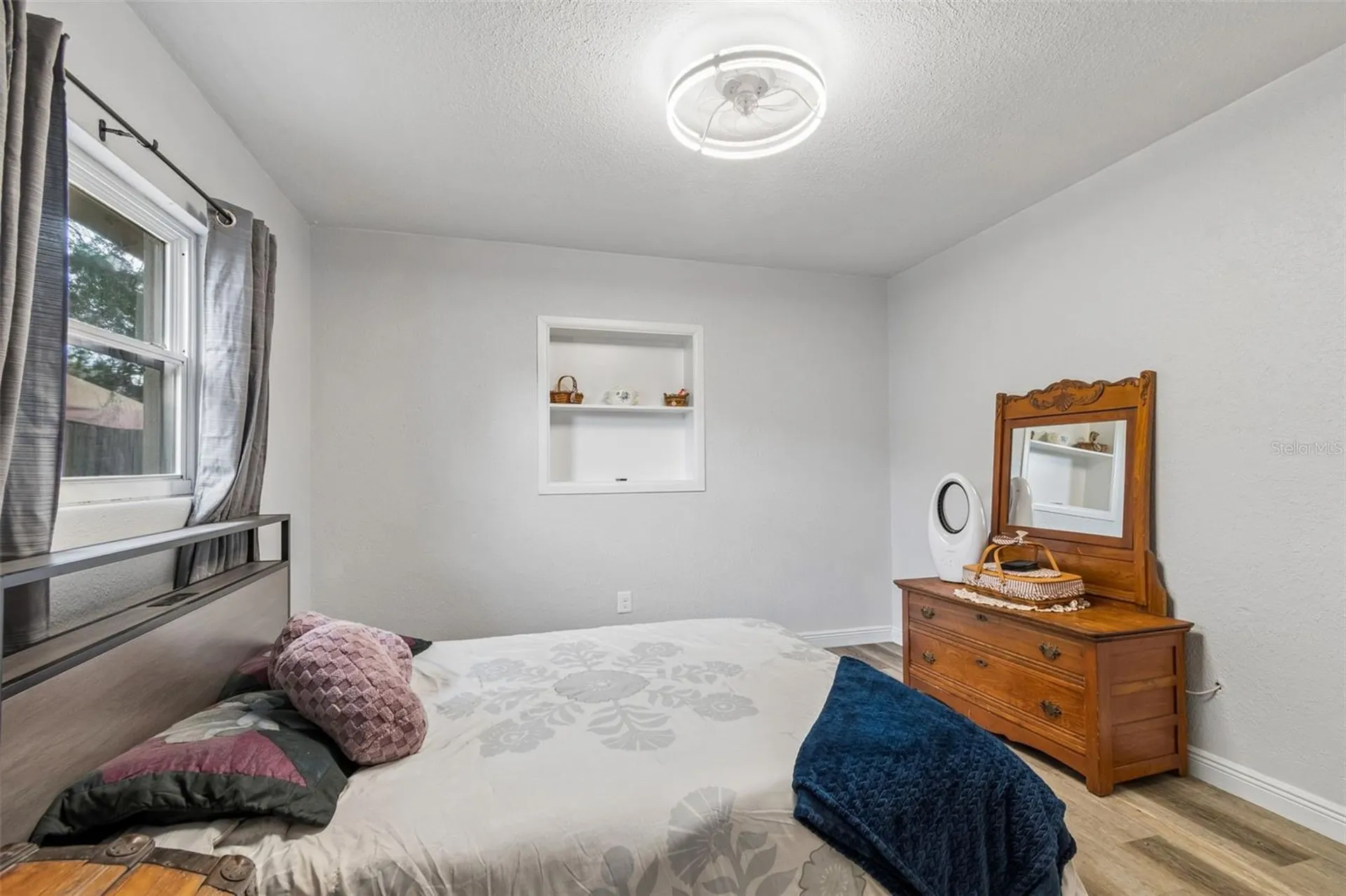 1409 Nelson Avenue Clearwater FL 33755