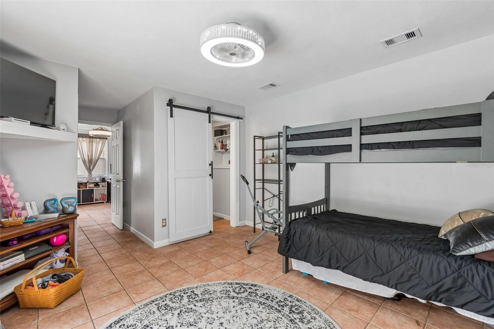 1409 Nelson Avenue Clearwater FL 33755