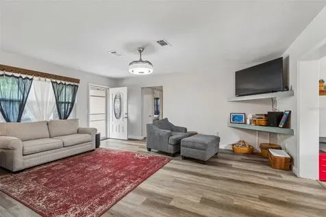 1409 Nelson Avenue Clearwater FL 33755