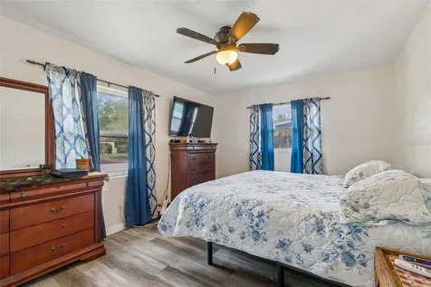 1409 Nelson Avenue Clearwater FL 33755
