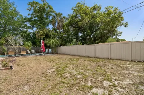 1409 Nelson Avenue Clearwater FL 33755