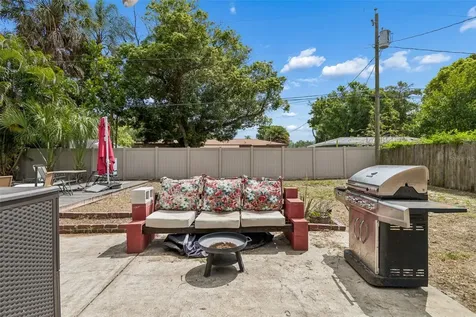 1409 Nelson Avenue Clearwater FL 33755