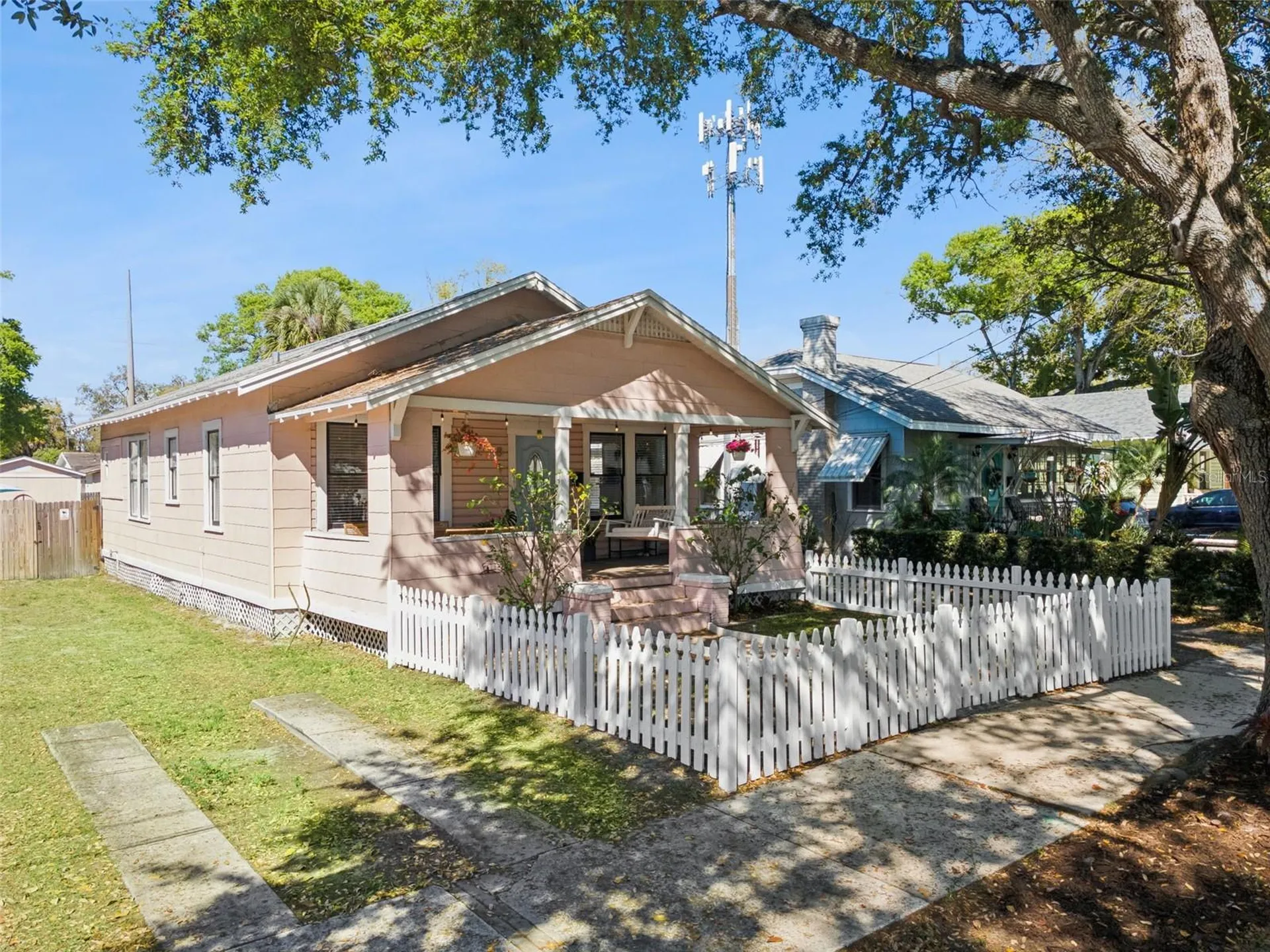 812 E Paris Street Tampa FL 33604