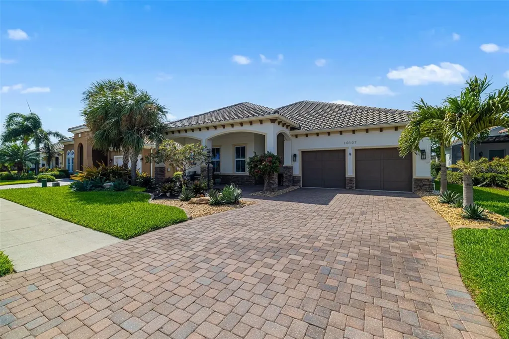 10107 Carnoustie Place Bradenton FL 34211