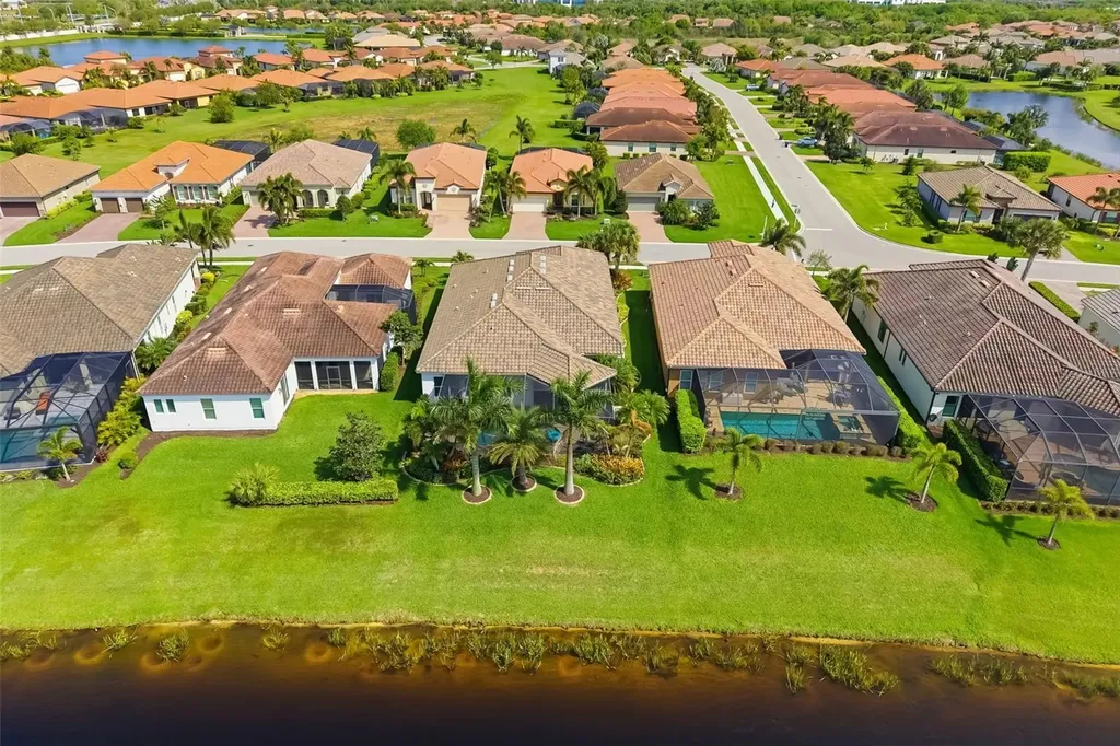 10107 Carnoustie Place Bradenton FL 34211