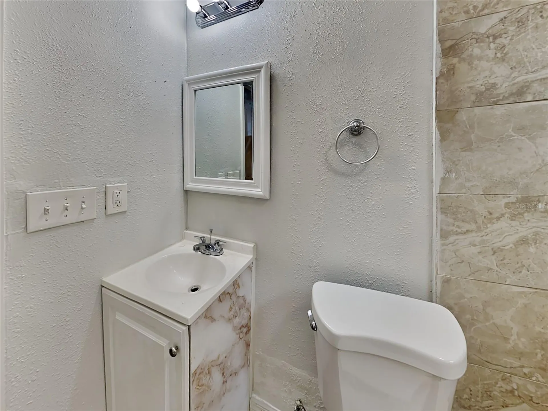 307 S Montgomery Avenue Deland FL 32720