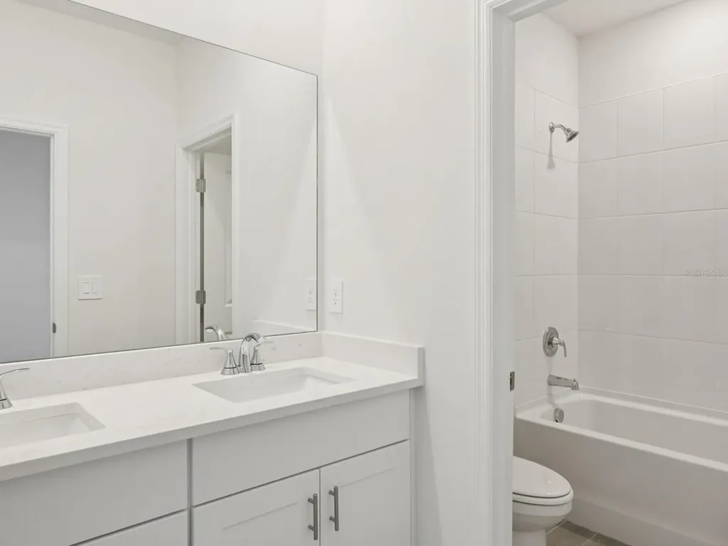 9009 Venetia Court Palmetto FL 34221