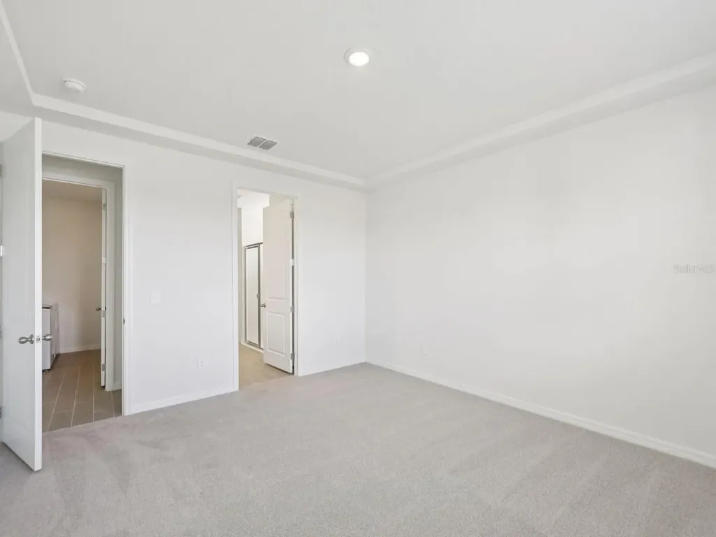 9009 Venetia Court Palmetto FL 34221