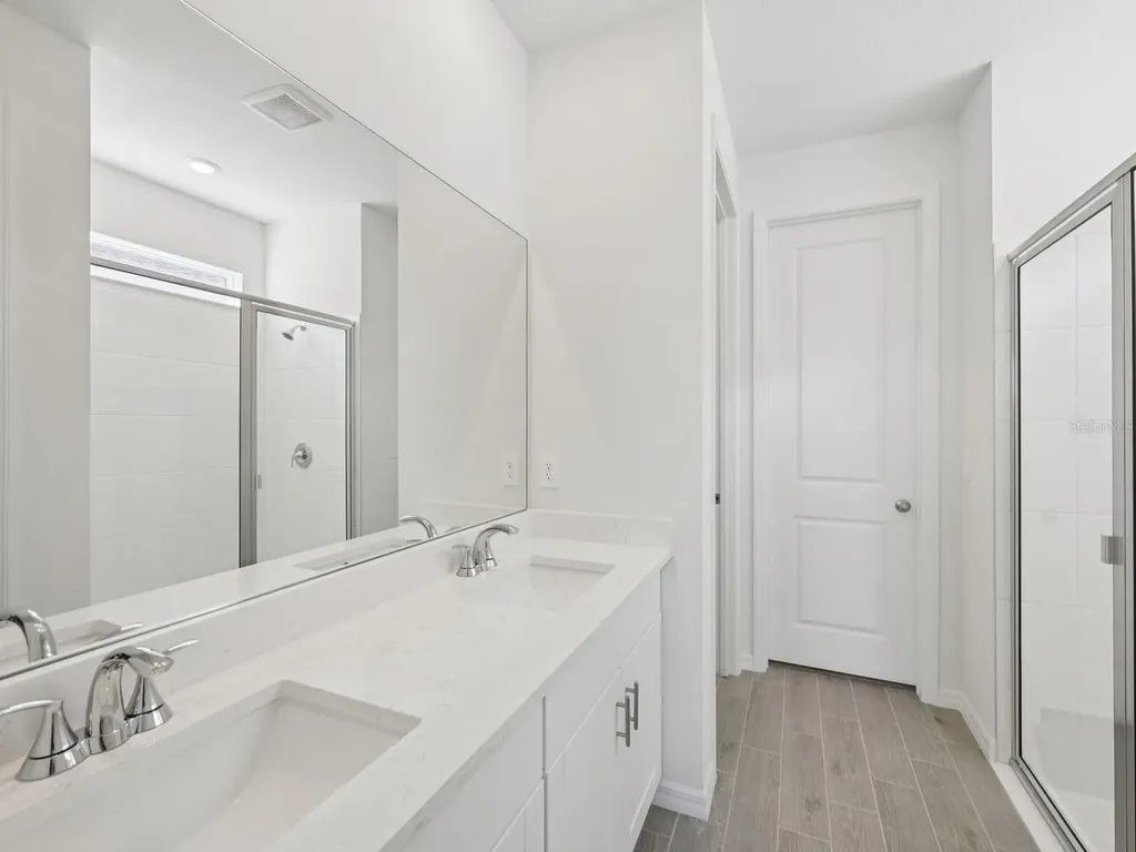 9009 Venetia Court Palmetto FL 34221