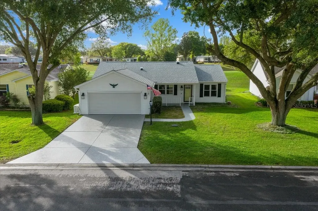 936 Orchid Street Lady Lake FL 32159