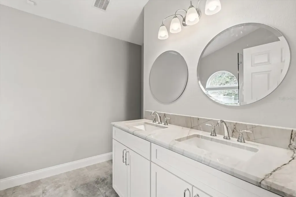 5544 Misty Wood Court Oviedo FL 32765