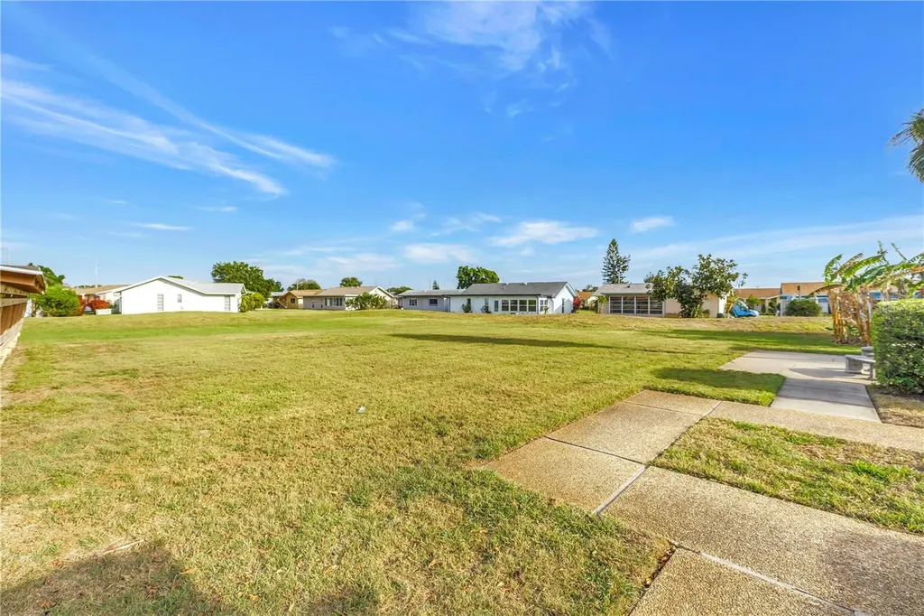 4774 Lake Boulevard Clearwater FL 33762