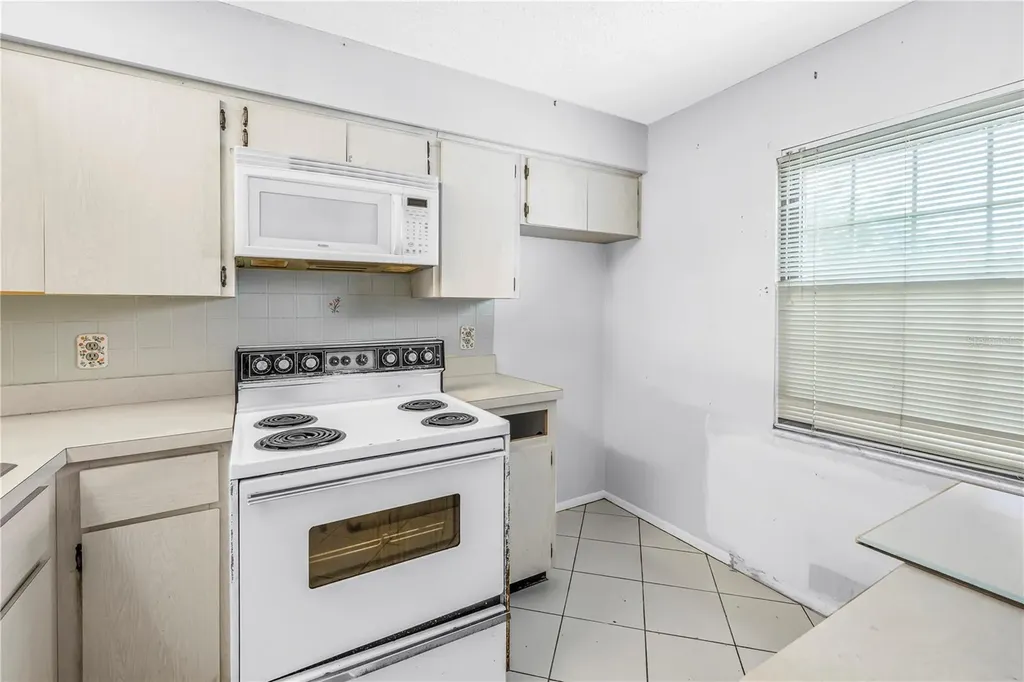 4774 Lake Boulevard Clearwater FL 33762
