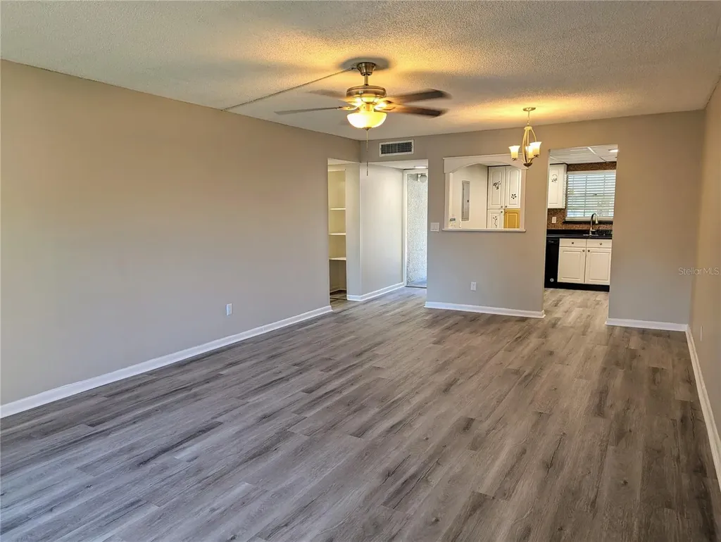 701 Russell Lane Brandon FL 33510