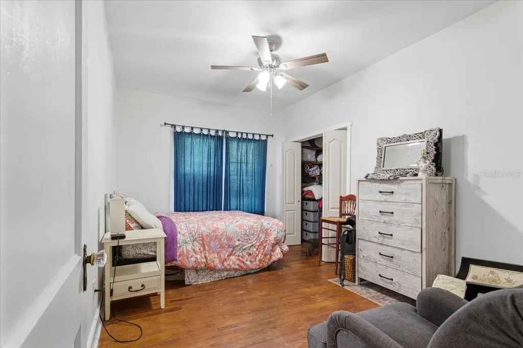 18708 NW 242nd Street High Springs FL 32643