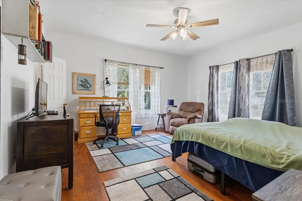 18708 NW 242nd Street High Springs FL 32643